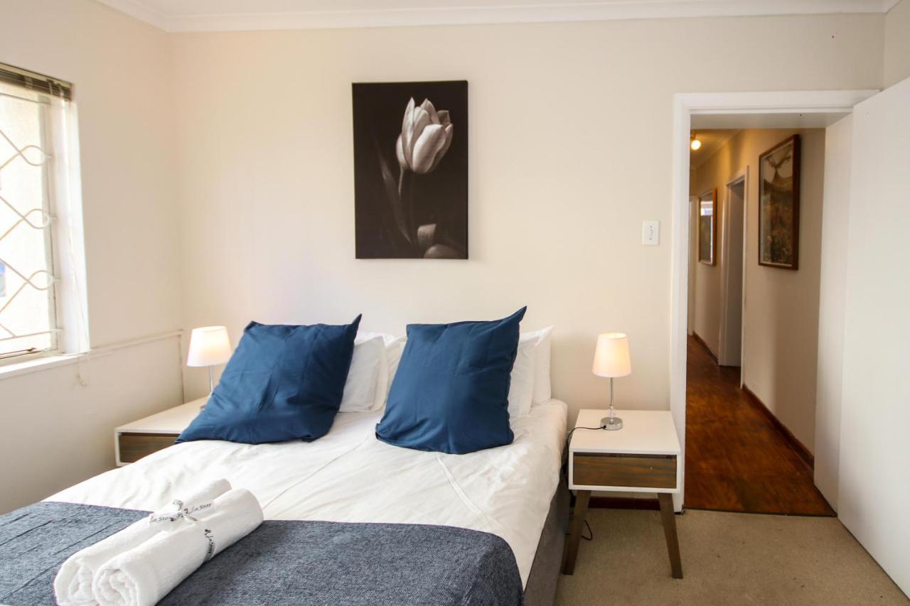 Holiday Home In Sea Point, Fresnaye Cape Town Exterior foto